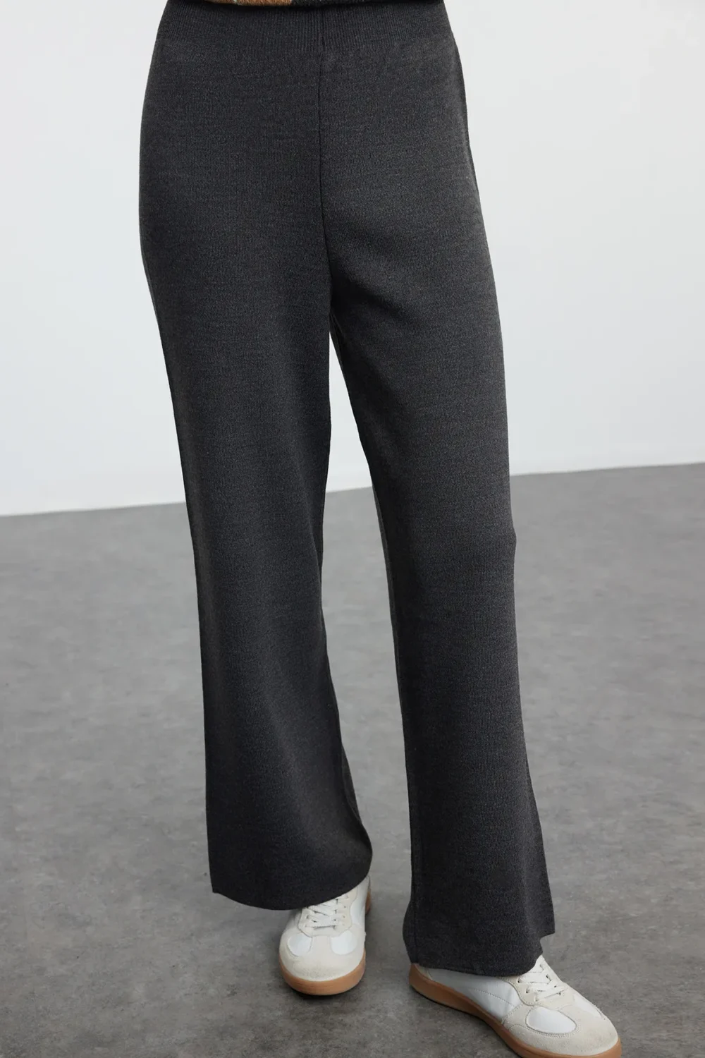 Anthracite Color Block Soft Texture Knitwear Bottom-Top Set - Image 4