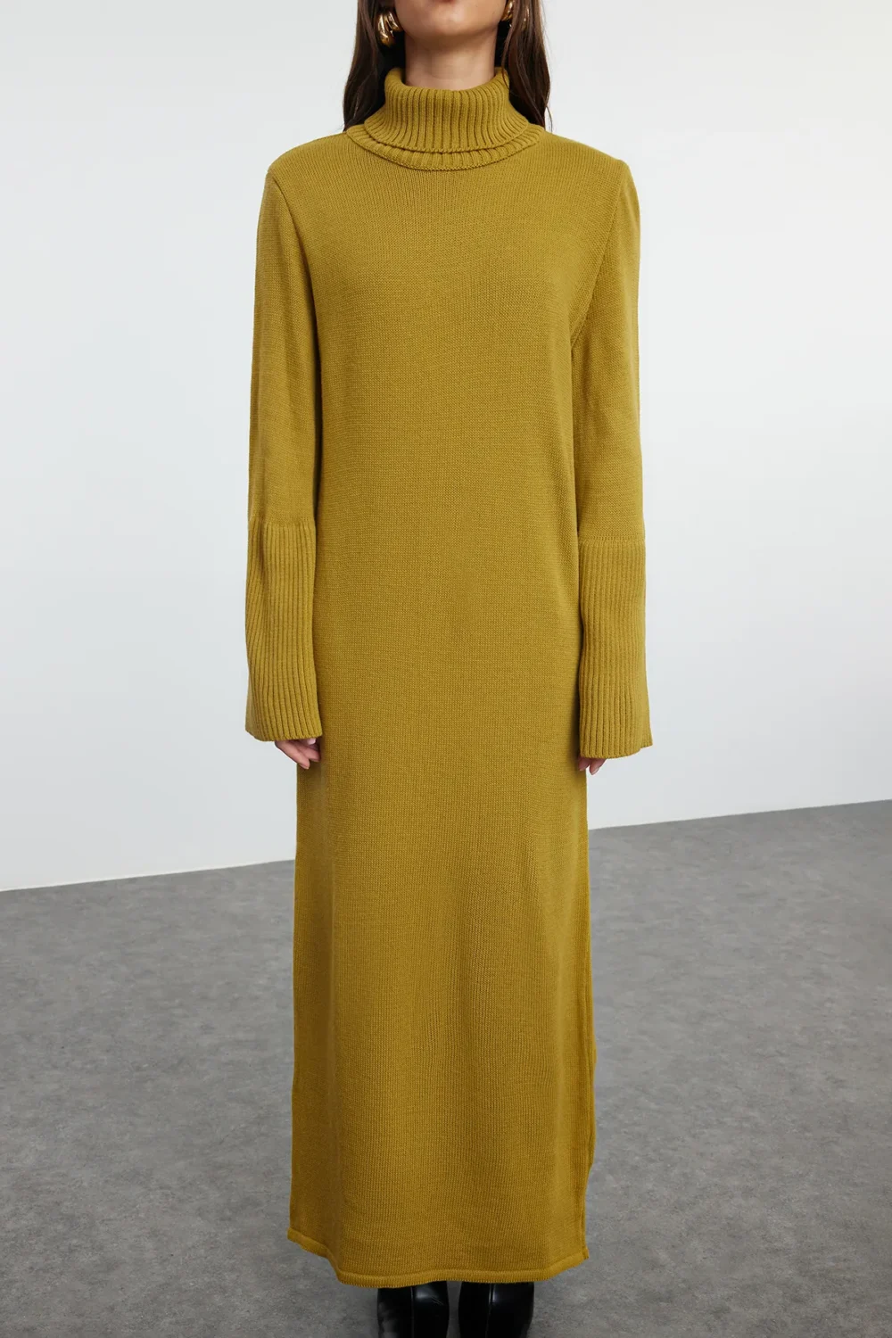 Oil Green Wide Sleeve Knit Dress - Image 3