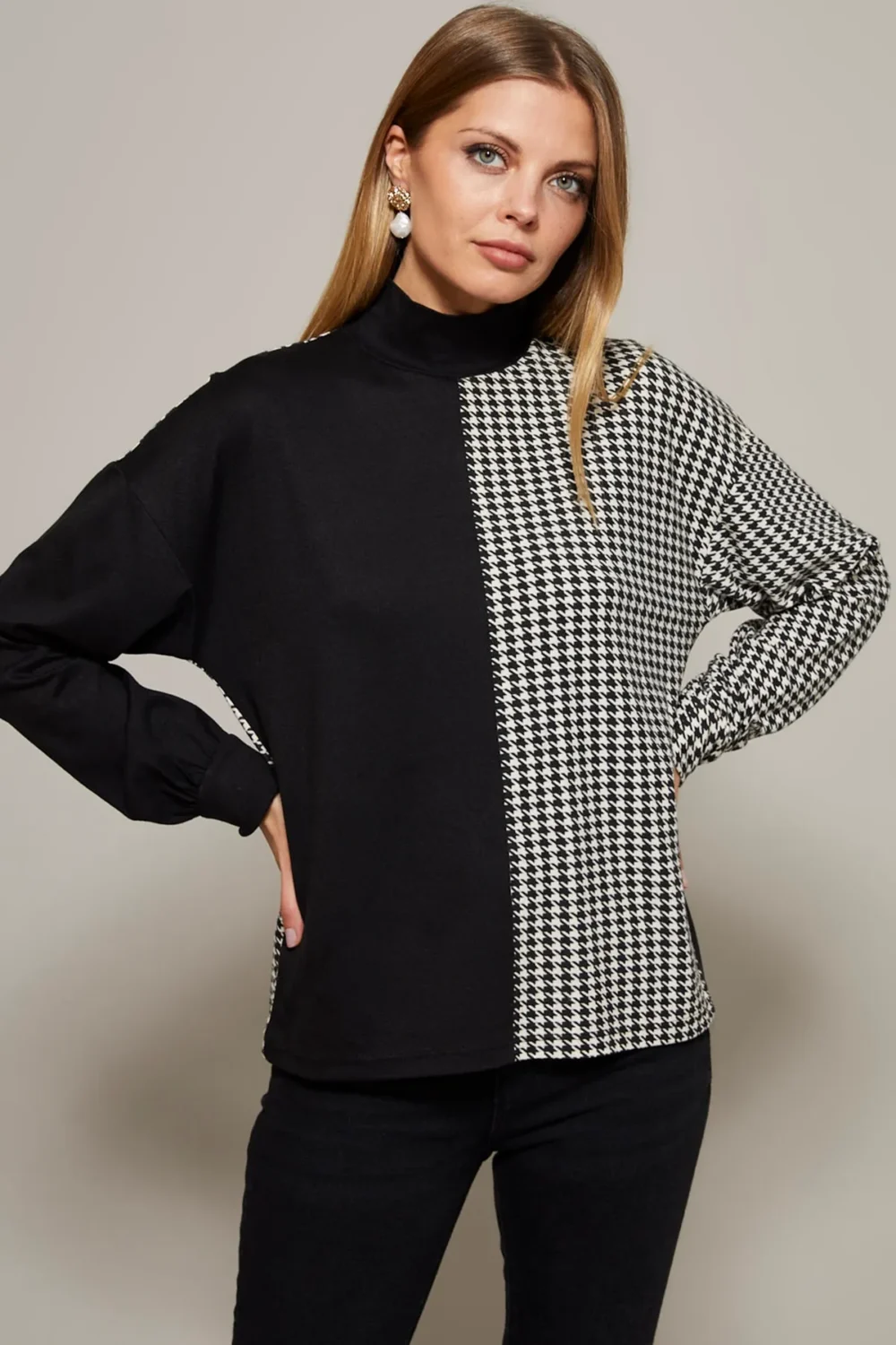 Women's Black-White Half Turtleneck Houndstooth Pattern Blouse - Image 5