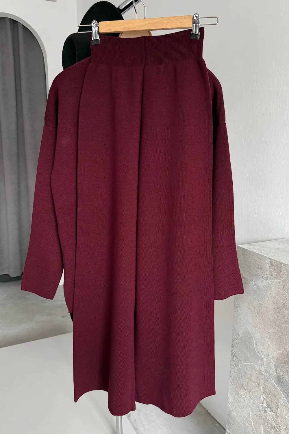 Half Turtleneck Knitwear Suit Claret Red - Image 5