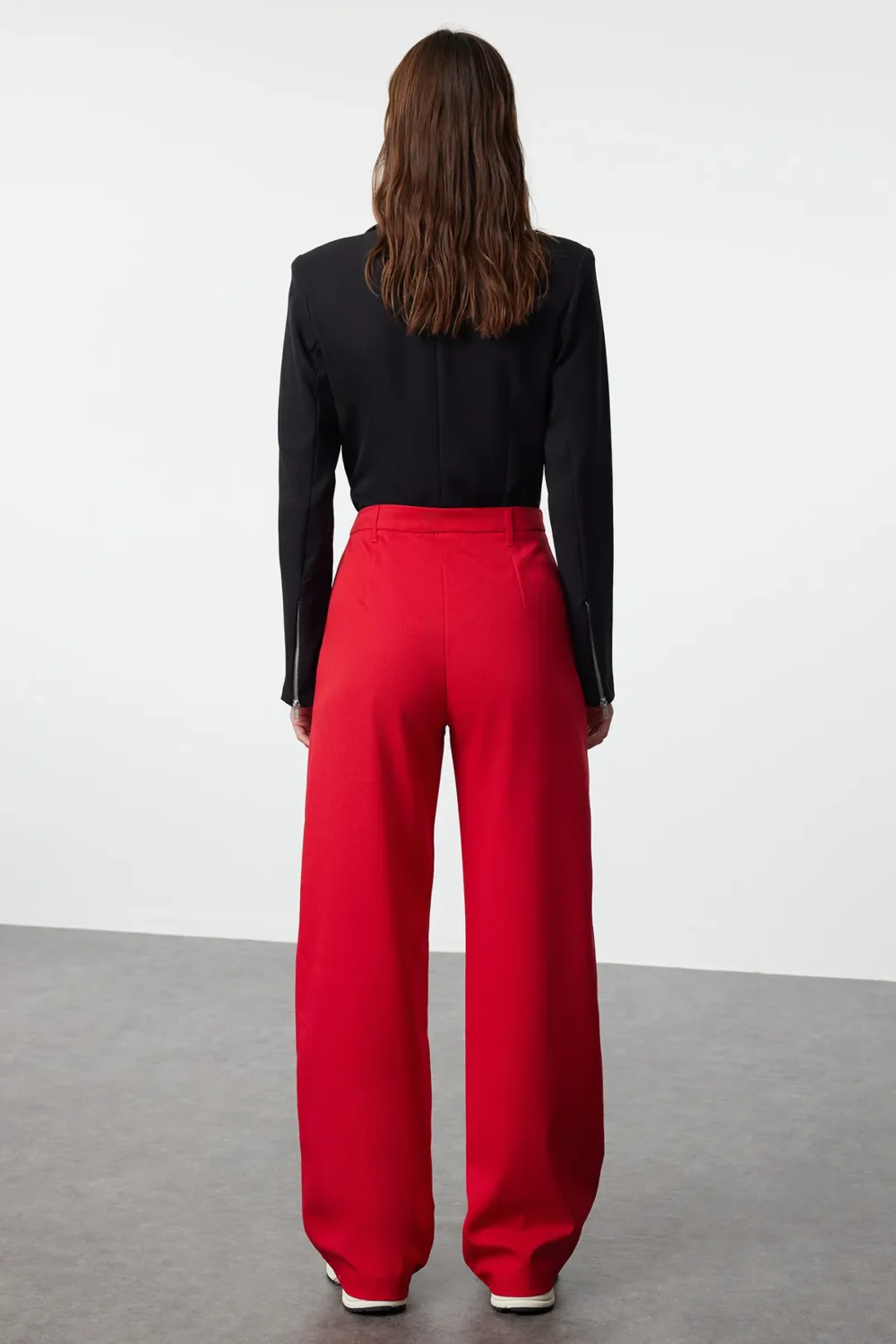Red Wide Leg Pleated Woven Fabric Trousers - Image 5