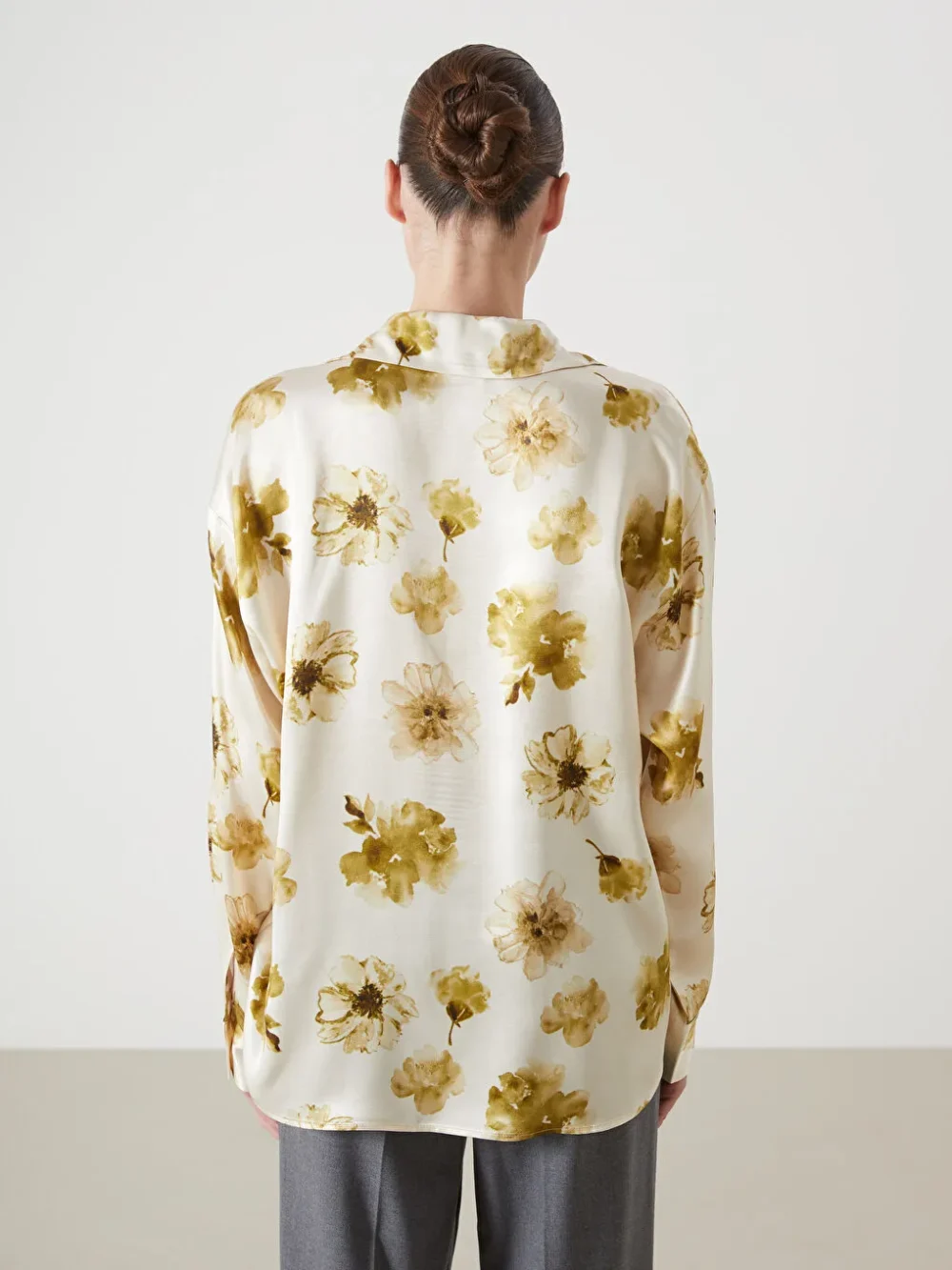 Green Floral Oversize Women's Shirt - Image 5