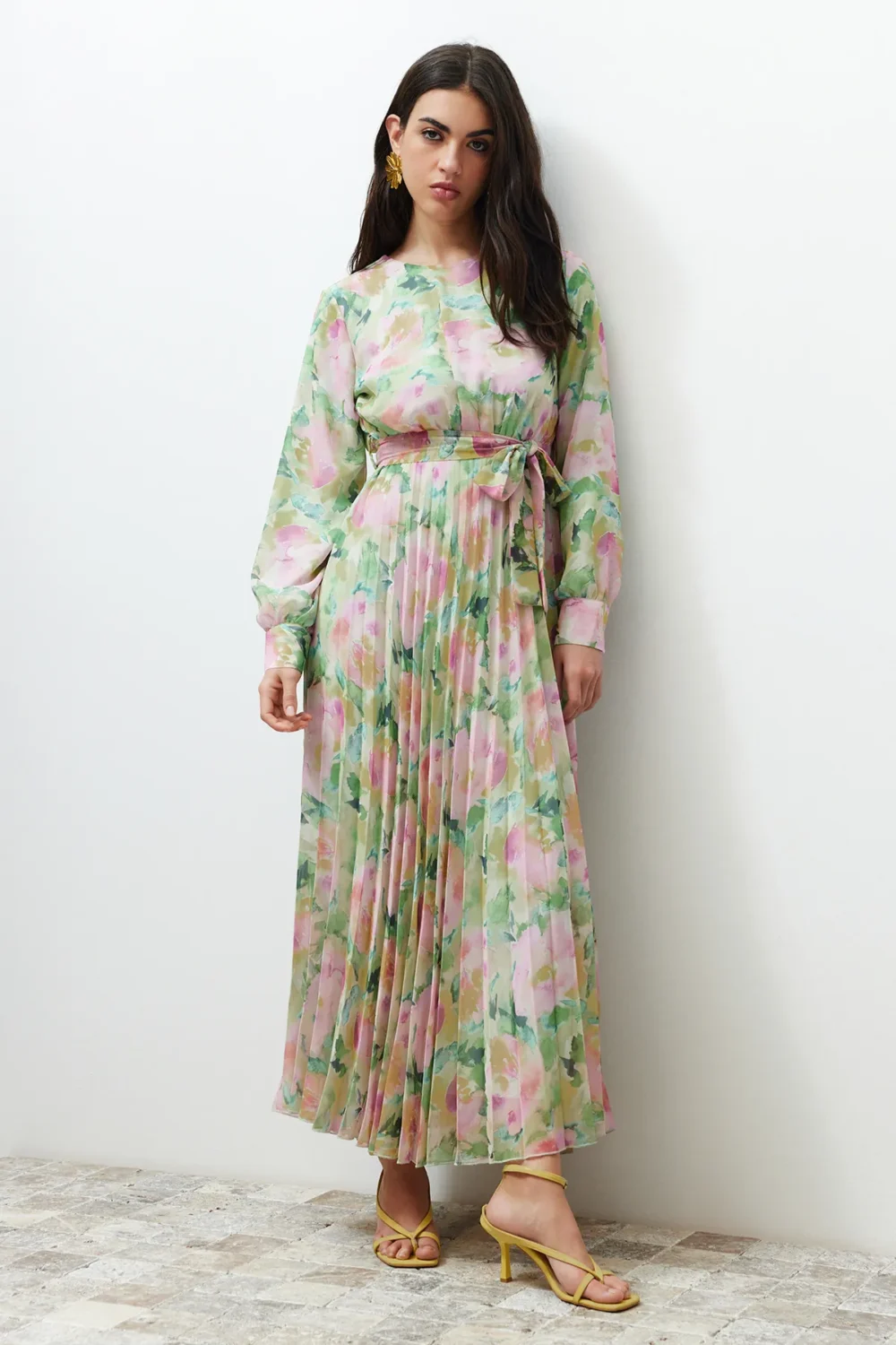 Light Green Floral Belt Detailed Lined Pleated Chiffon Dress - Image 3