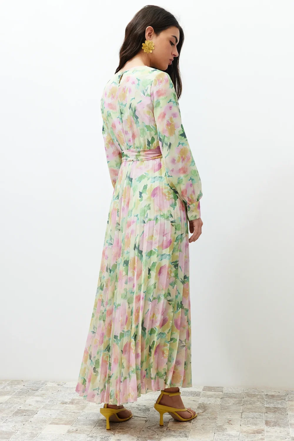 Light Green Floral Belt Detailed Lined Pleated Chiffon Dress - Image 7