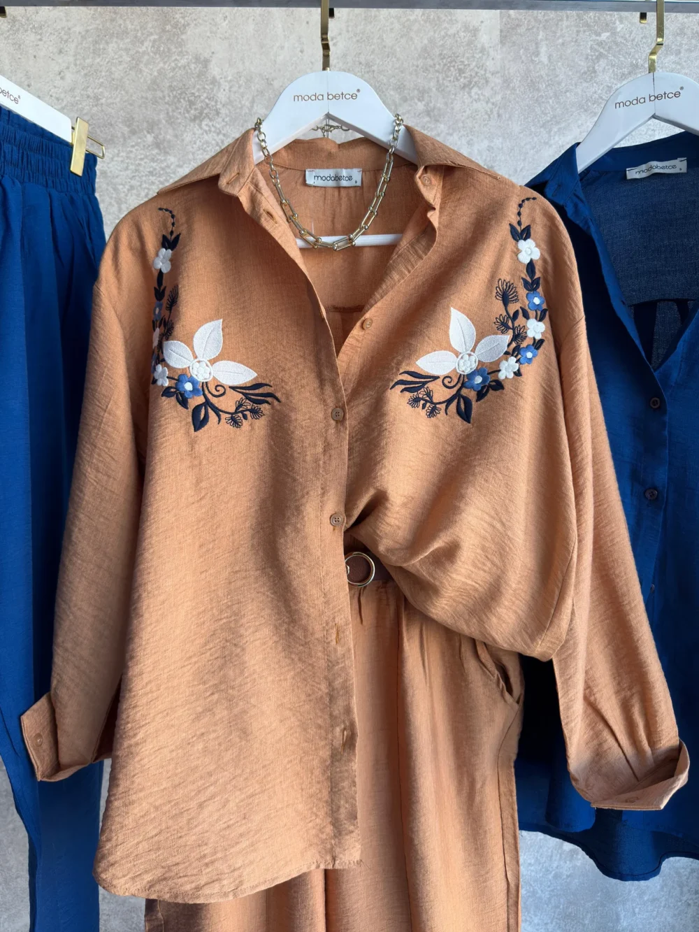 Linen Embroidered Suit - Image 6