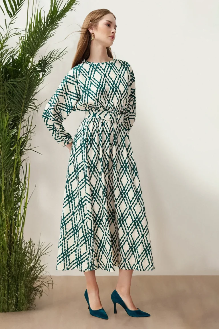 Green Patterned Belt Detailed Crinkle  Dress
