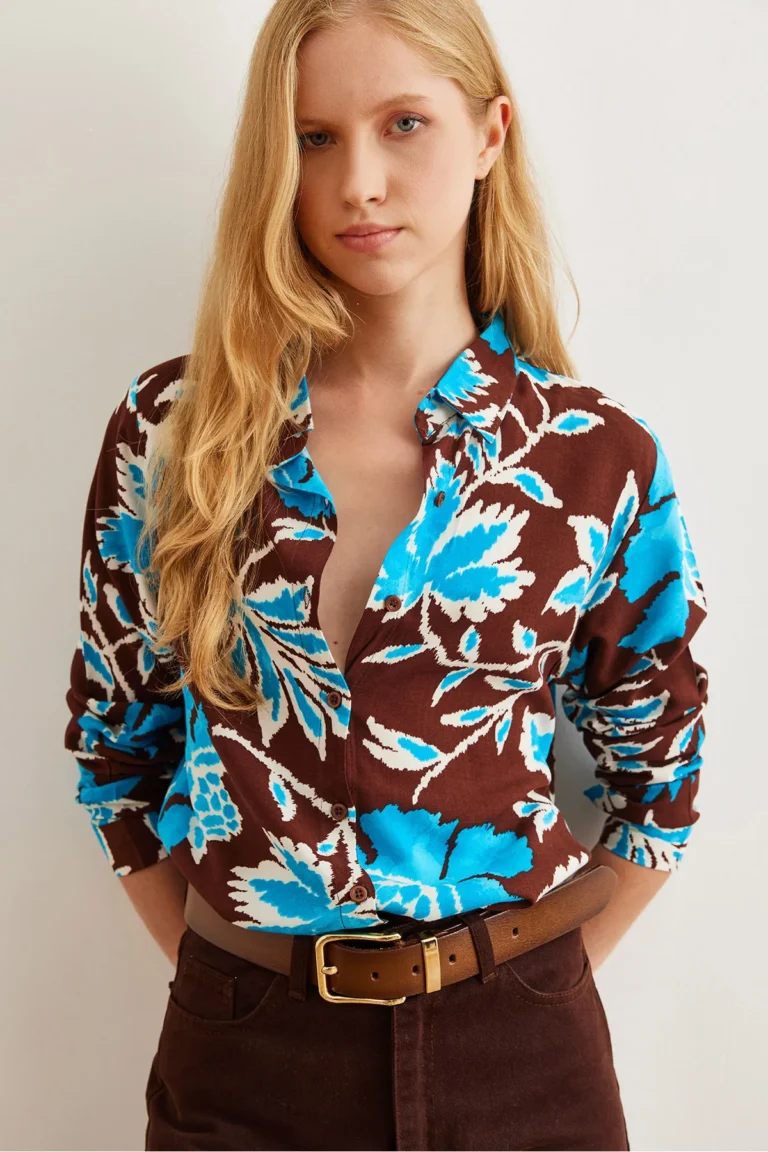 Women's Bitter Coffee Leaf Patterned Flowy  Shirt