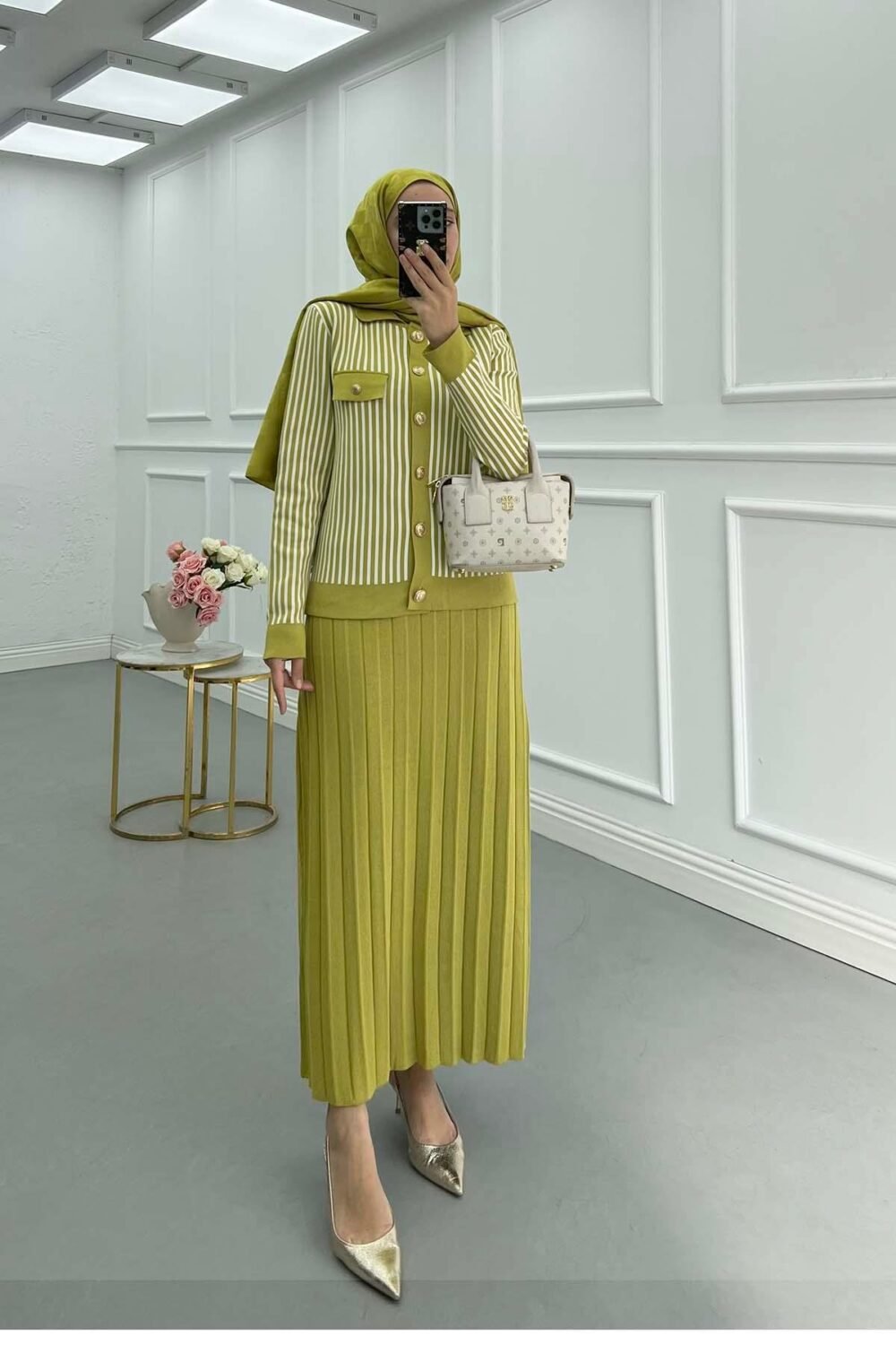 Striped Knitwear Skirt - Image 11