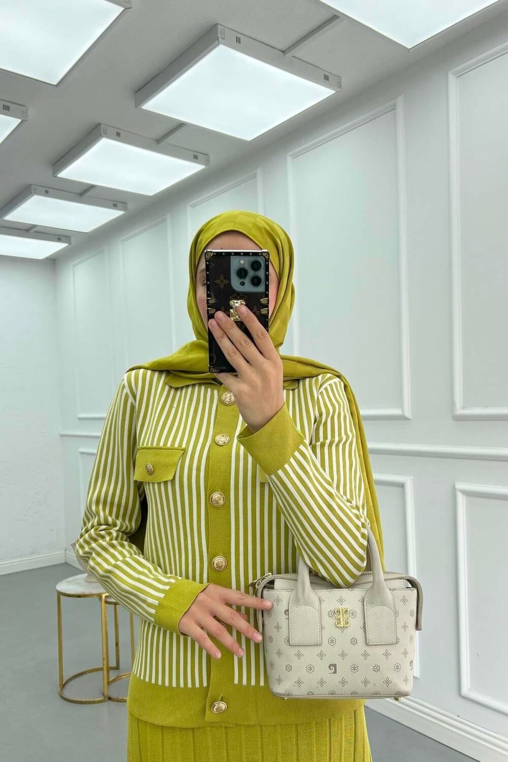 Striped Knitwear Skirt - Image 9