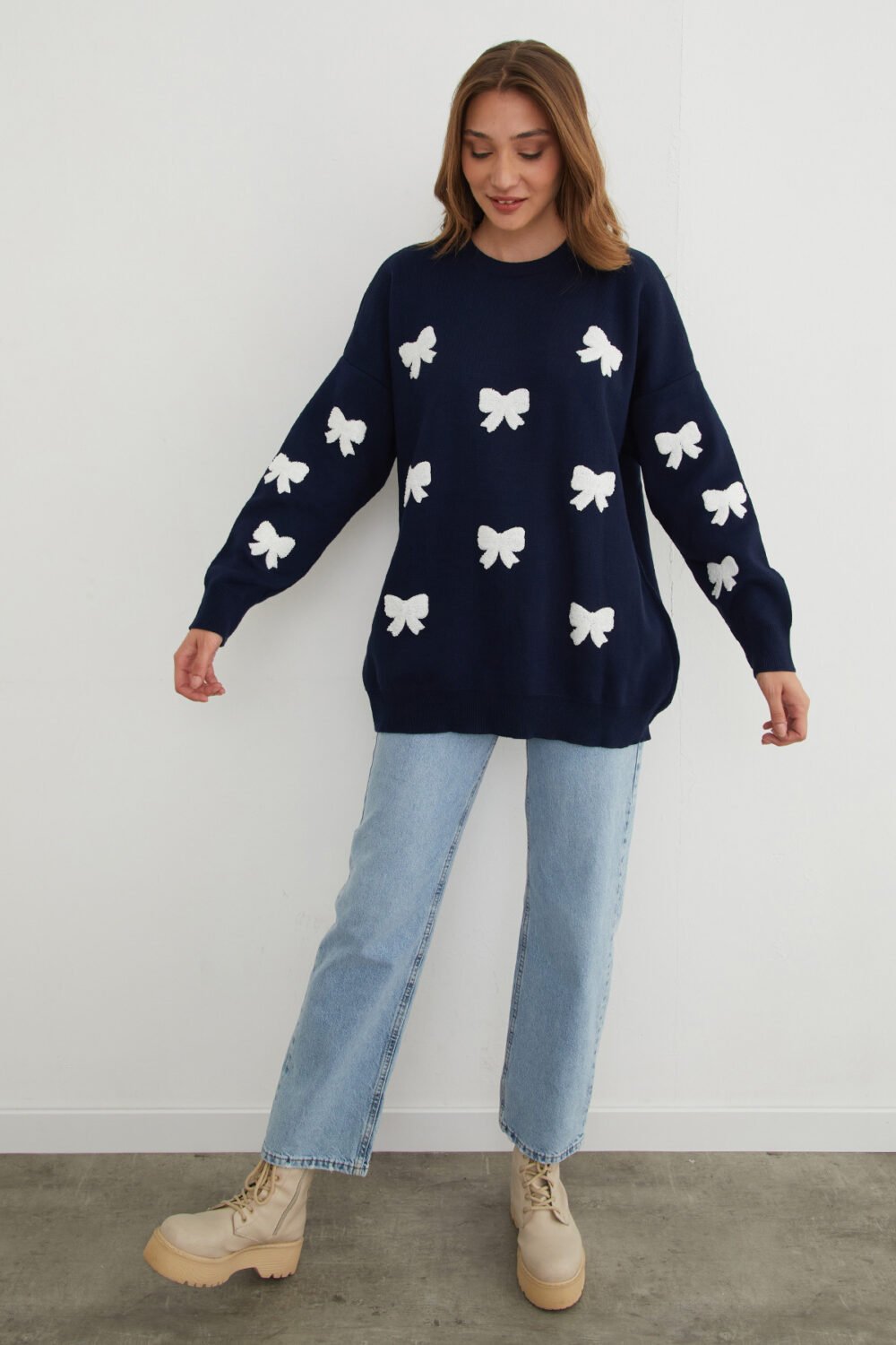Ribbon Embroidered Crew Neck Oversize Knitwear - Image 3