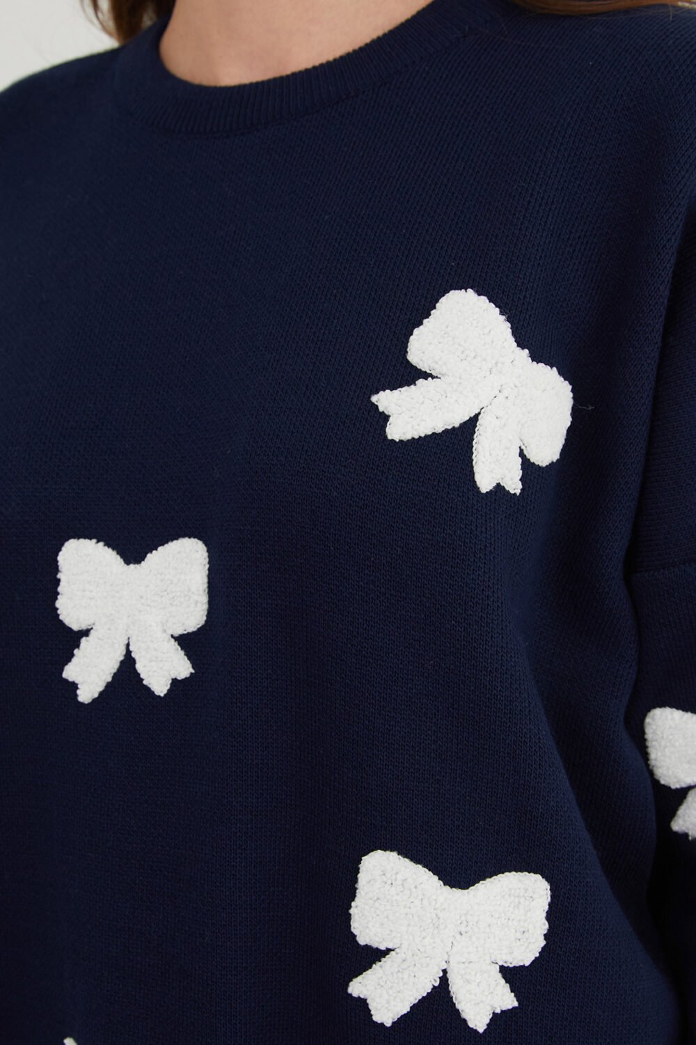 Ribbon Embroidered Crew Neck Oversize Knitwear - Image 8