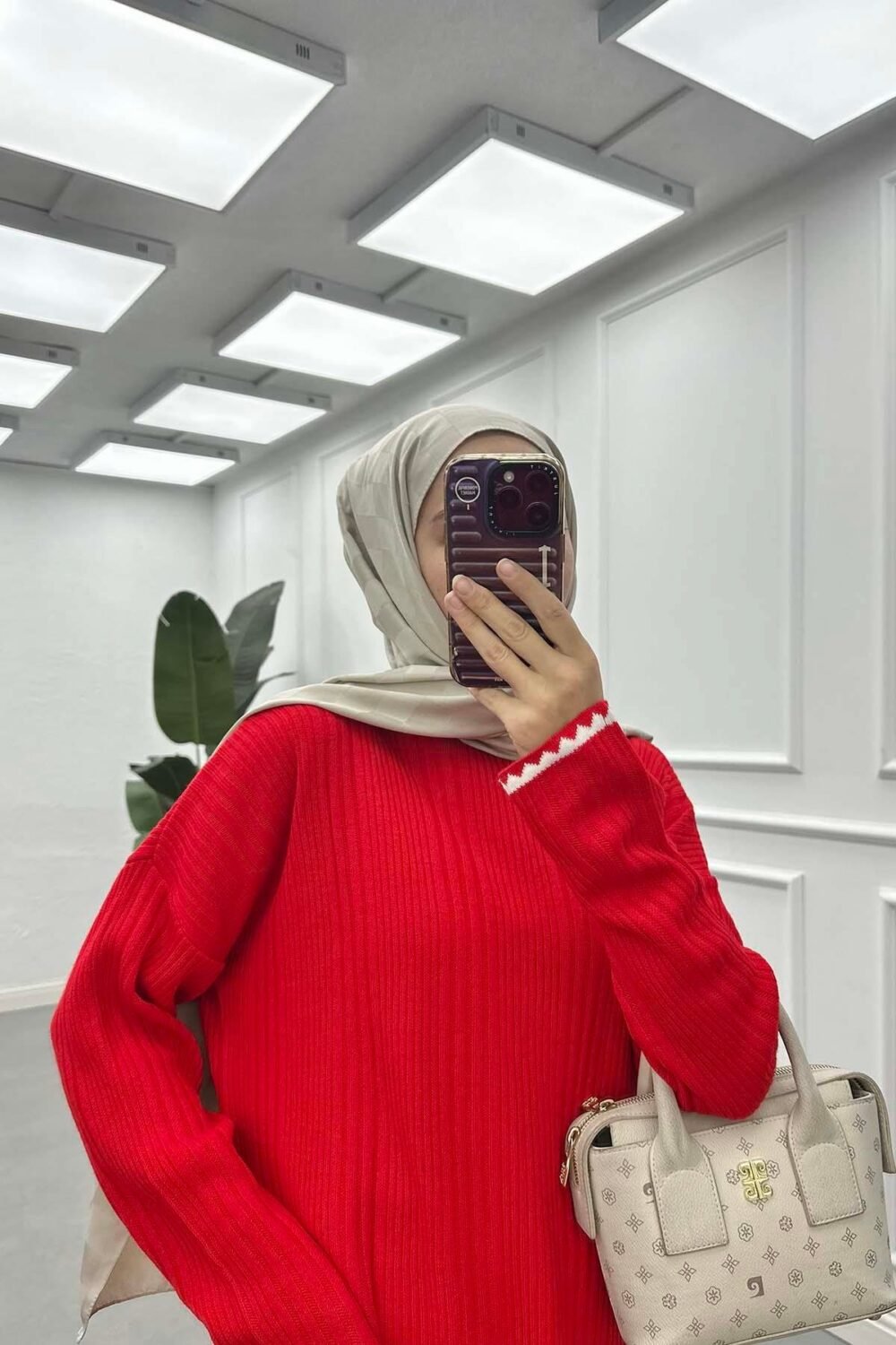 Long Knitted Suit - Image 8