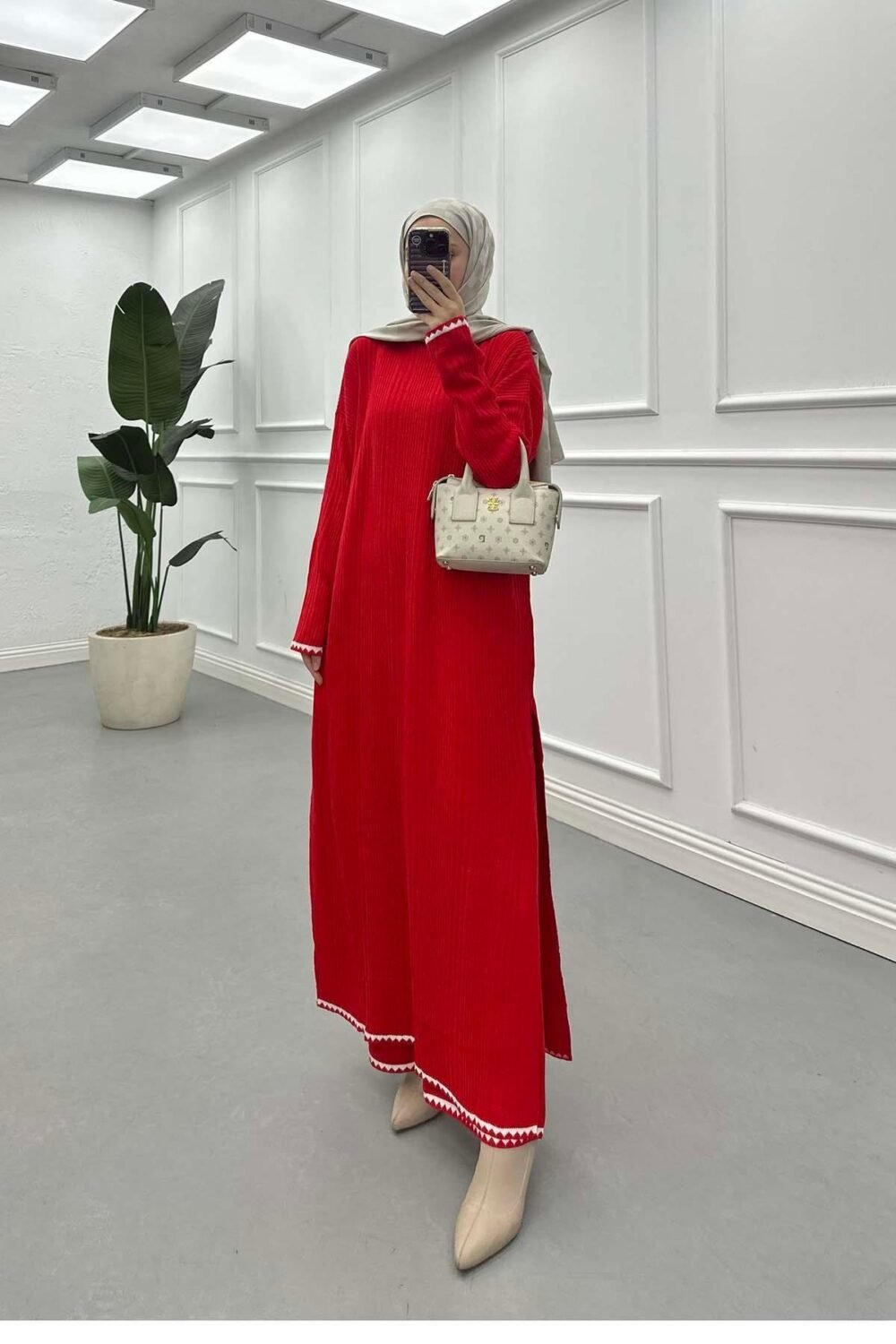 Long Knitted Suit - Image 7